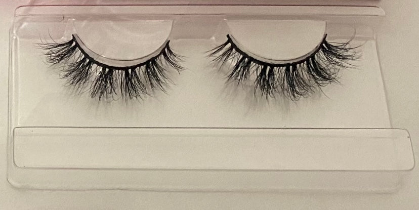 Glamour (Short Mink Lashes)