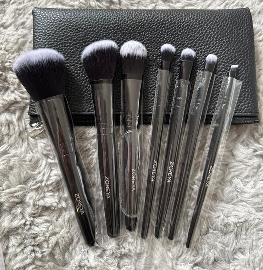 Black Make-Up Brushes (7pcs)